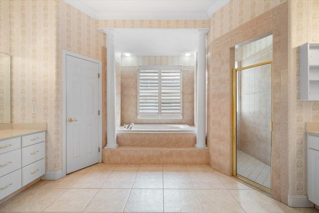 5243 FOXHUNT DRIVE, Wesley Chapel, FL 33543