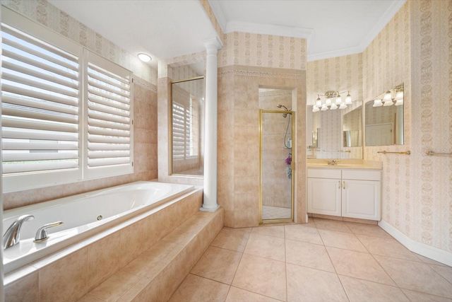 5243 FOXHUNT DRIVE, Wesley Chapel, FL 33543