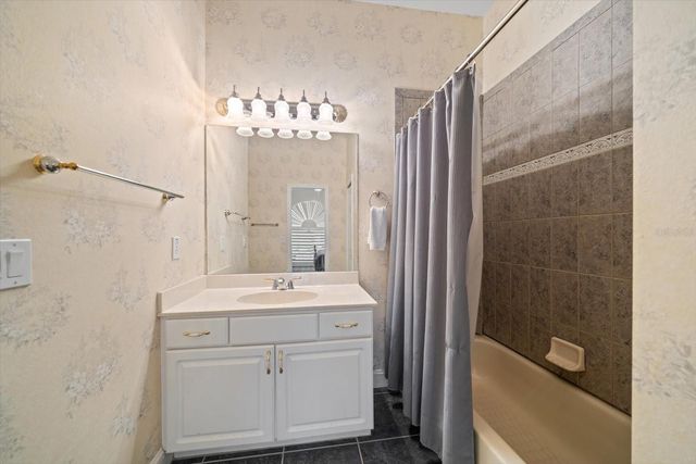 5243 FOXHUNT DRIVE, Wesley Chapel, FL 33543