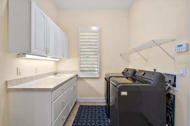 5243 FOXHUNT DRIVE, Wesley Chapel, FL 33543