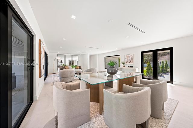 14323 SW 80th Ave, Palmetto Bay, FL 33158