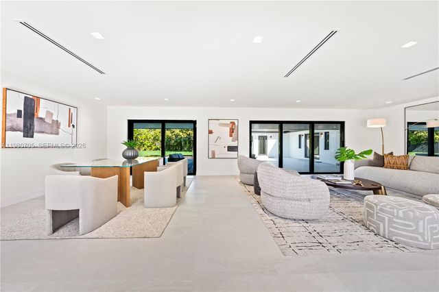 14323 SW 80th Ave, Palmetto Bay, FL 33158