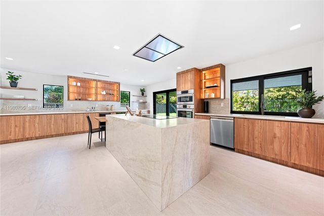 14323 SW 80th Ave, Palmetto Bay, FL 33158