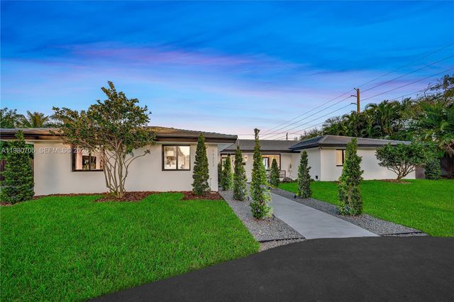 14323 SW 80th Ave, Palmetto Bay, FL 33158