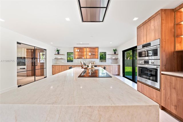 14323 SW 80th Ave, Palmetto Bay, FL 33158