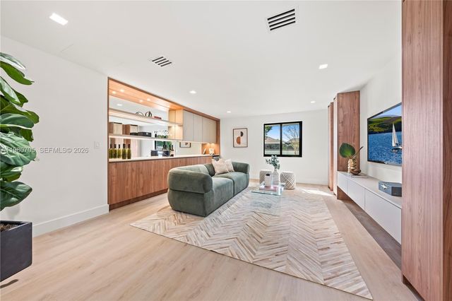 14323 SW 80th Ave, Palmetto Bay, FL 33158