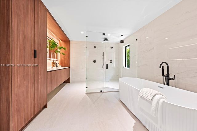 14323 SW 80th Ave, Palmetto Bay, FL 33158