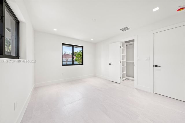 14323 SW 80th Ave, Palmetto Bay, FL 33158