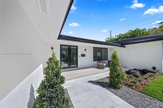 14323 SW 80th Ave, Palmetto Bay, FL 33158