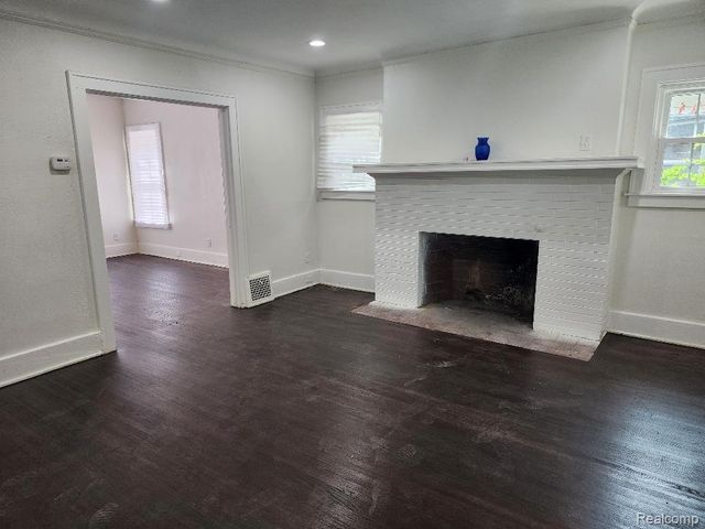 2261 Lawrence Street, Detroit, MI 48206