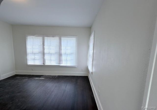 2261 Lawrence Street, Detroit, MI 48206