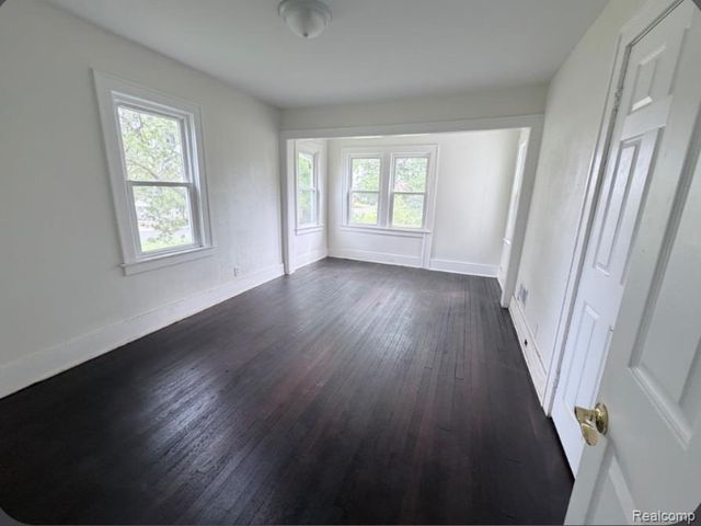 2261 Lawrence Street, Detroit, MI 48206
