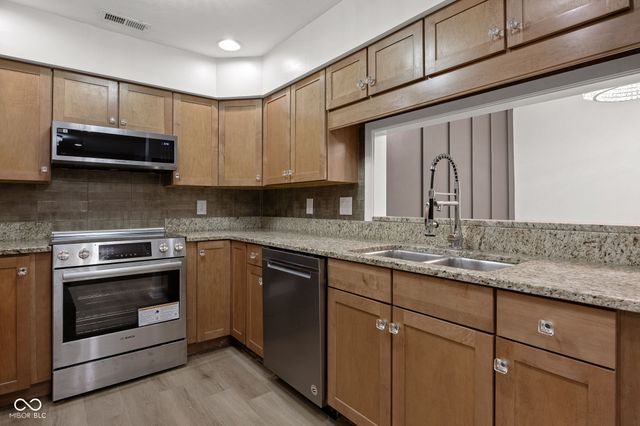 8650 Jaffa Court West Drive 14, Indianapolis, IN 46260