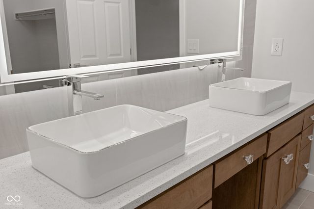 8650 Jaffa Court West Drive 14, Indianapolis, IN 46260