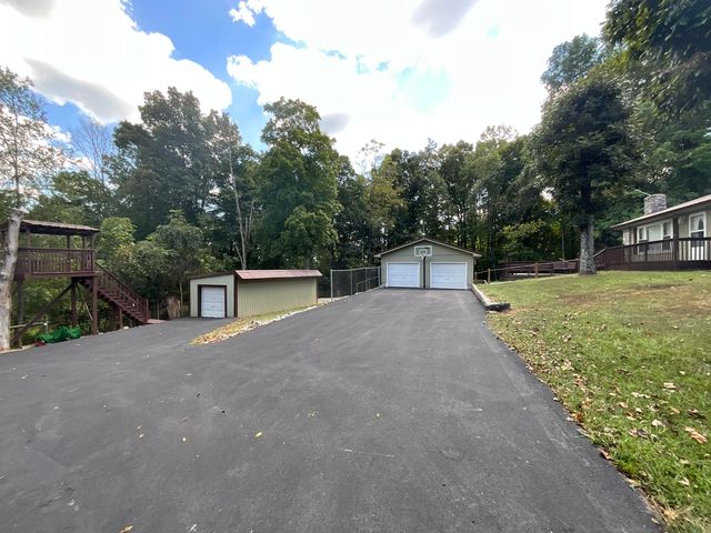 134 Sears Cemetery Road, Somerset, KY 42501