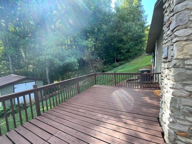 134 Sears Cemetery Road, Somerset, KY 42501
