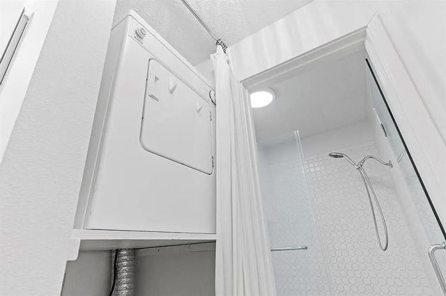 1100 Augusta Drive 3, Houston, TX 77057