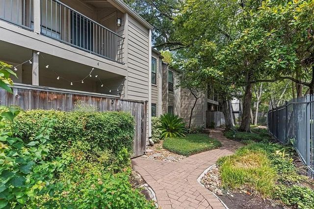 1100 Augusta Drive 3, Houston, TX 77057