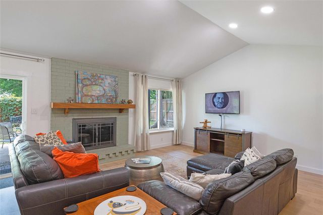 3307 Greenlawn PKWY, Austin, TX 78757