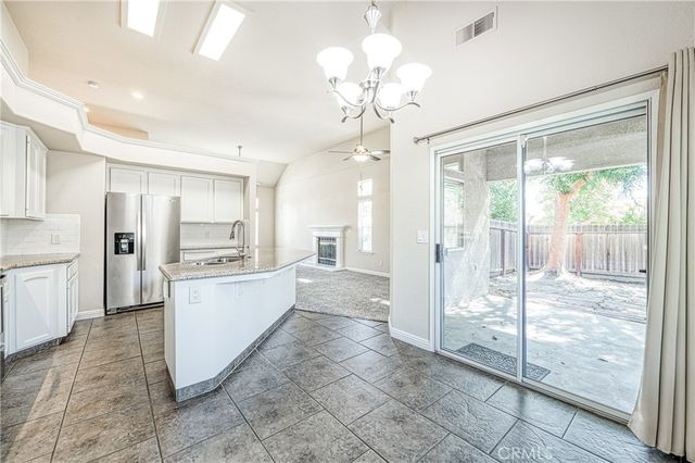 2231 E Pryor Drive, Fresno, CA 93720