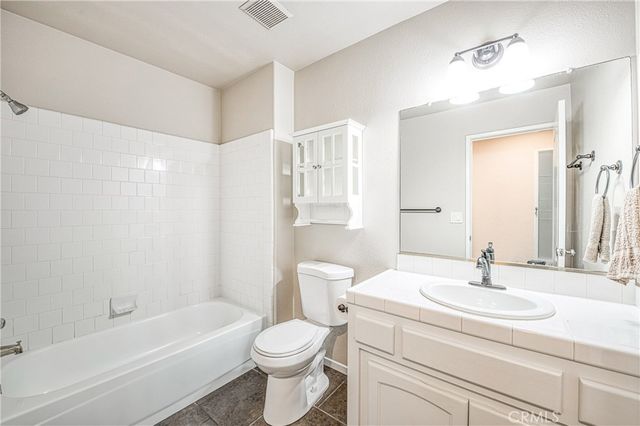 2231 E Pryor Drive, Fresno, CA 93720
