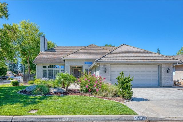 2231 E Pryor Drive, Fresno, CA 93720