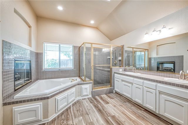 2231 E Pryor Drive, Fresno, CA 93720