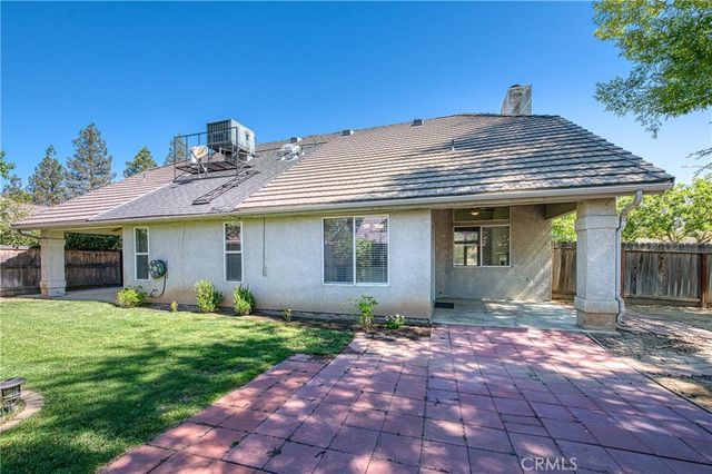 2231 E Pryor Drive, Fresno, CA 93720