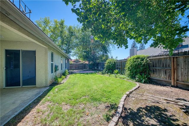 2231 E Pryor Drive, Fresno, CA 93720