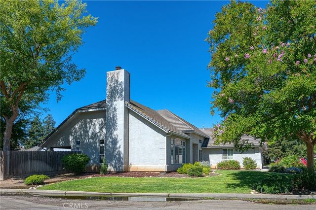 2231 E Pryor Drive, Fresno, CA 93720