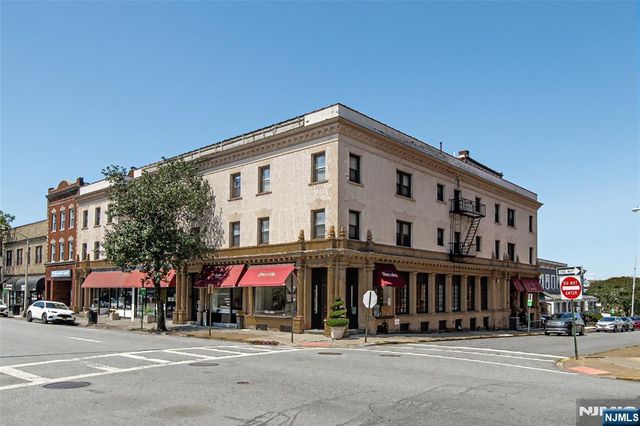 22 Engle Street 12, Englewood, NJ 07631