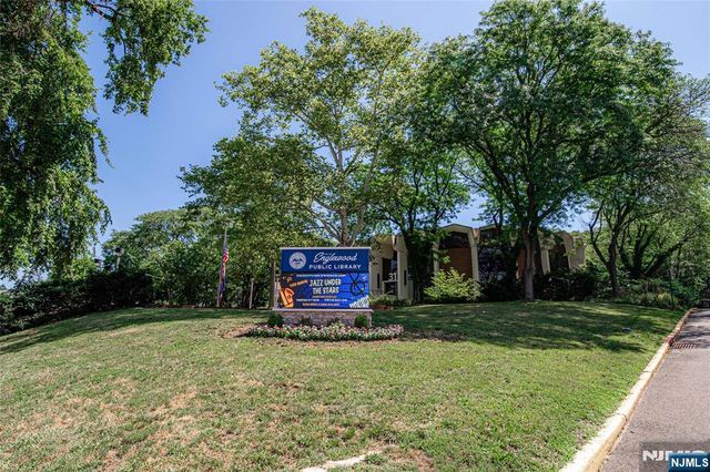 22 Engle Street 12, Englewood, NJ 07631