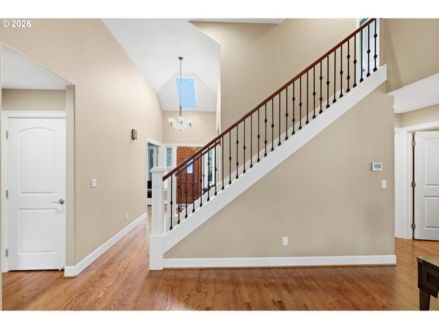 2383 Ne JAMIE Dr, Hillsboro, OR 97124