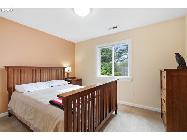 2383 Ne JAMIE Dr, Hillsboro, OR 97124