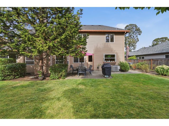 2383 Ne JAMIE Dr, Hillsboro, OR 97124
