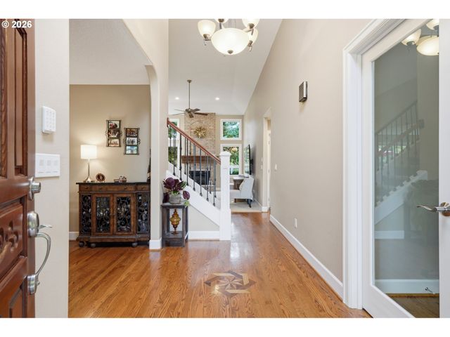 2383 Ne JAMIE Dr, Hillsboro, OR 97124