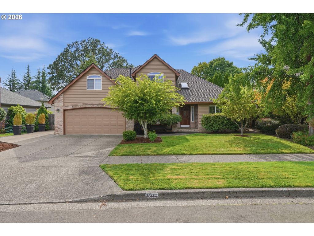 2383 Ne JAMIE Dr, Hillsboro, OR 97124