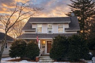 45 S Prospect Avenue, Patchogue, NY 11772