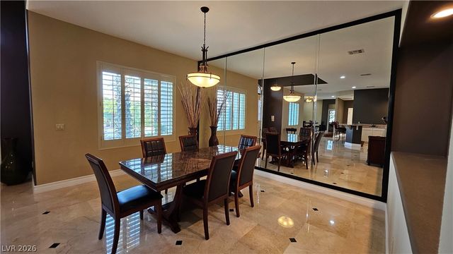 2101 Grand Island Court, Las Vegas, NV 89117