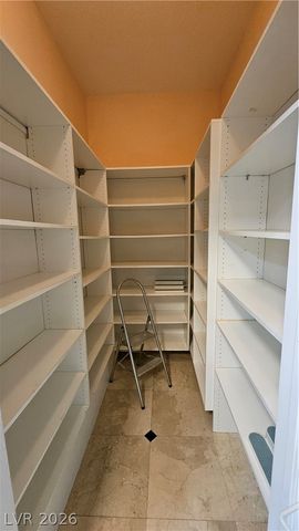 2101 Grand Island Court, Las Vegas, NV 89117