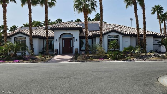 2101 Grand Island Court, Las Vegas, NV 89117
