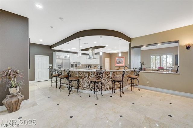 2101 Grand Island Court, Las Vegas, NV 89117