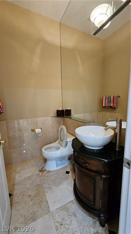 2101 Grand Island Court, Las Vegas, NV 89117