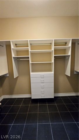 2101 Grand Island Court, Las Vegas, NV 89117