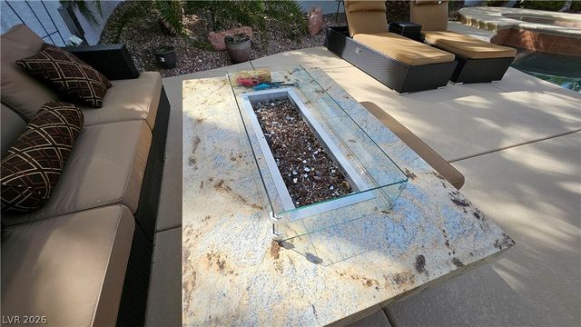 2101 Grand Island Court, Las Vegas, NV 89117