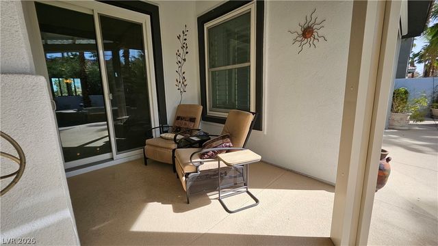 2101 Grand Island Court, Las Vegas, NV 89117