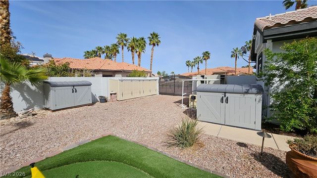 2101 Grand Island Court, Las Vegas, NV 89117