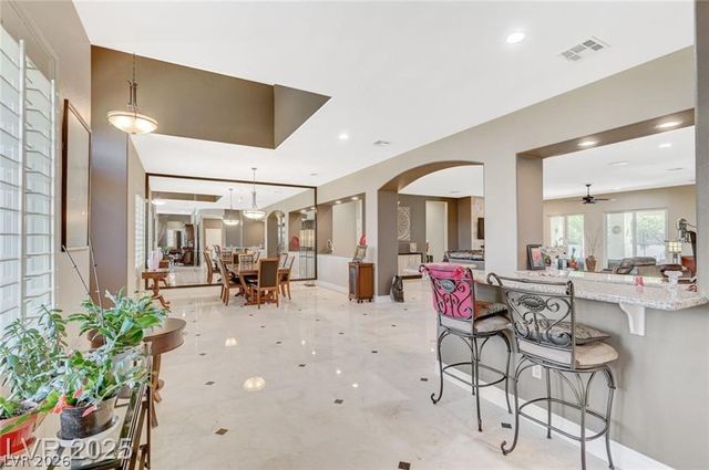 2101 Grand Island Court, Las Vegas, NV 89117