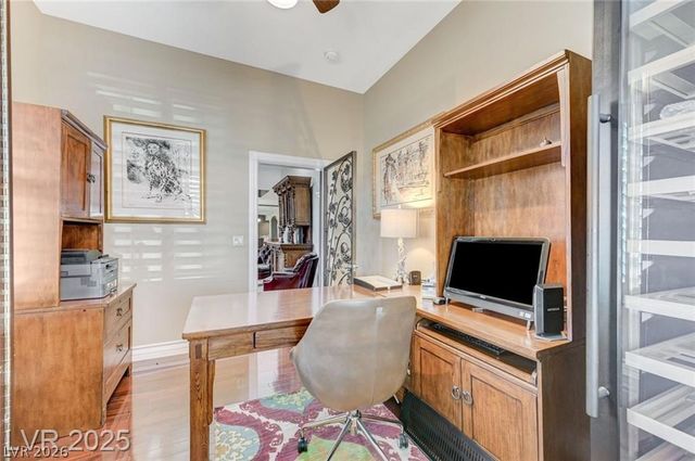 2101 Grand Island Court, Las Vegas, NV 89117