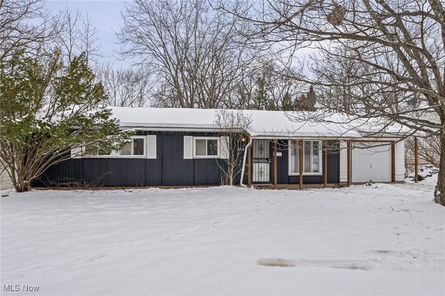 6194 Eldridge Boulevard, Bedford Heights, OH 44146